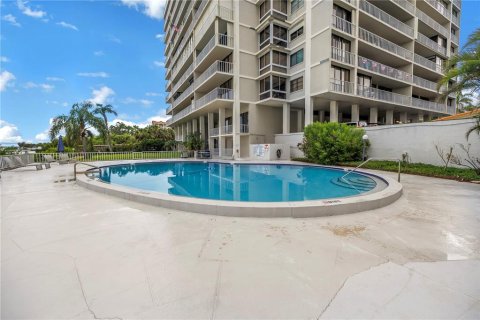 Condominio en venta en Clearwater, Florida, 1 dormitorio, 67.35 m2 № 1803690 - foto 24