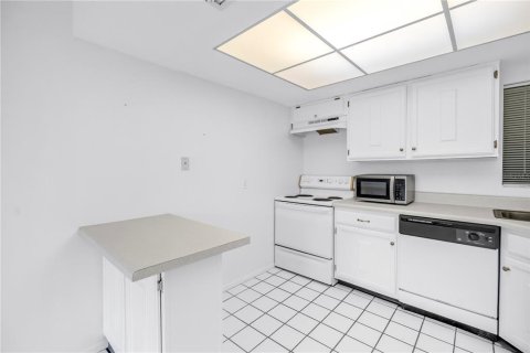 Condominio en venta en Clearwater, Florida, 1 dormitorio, 67.35 m2 № 1803690 - foto 17