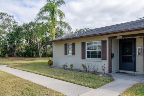 Condo in Clearwater, Florida, 1 bedroom  № 1517269 - photo 2