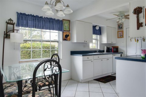 Condo in Clearwater, Florida, 1 bedroom  № 1517269 - photo 8