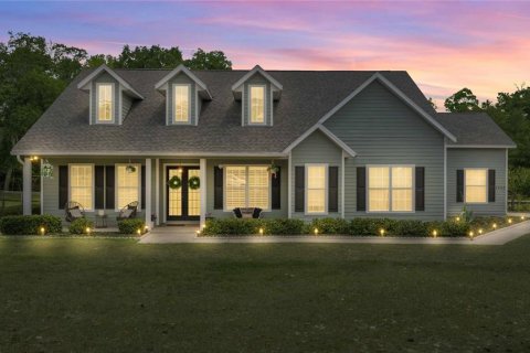 House in High Springs, Florida 3 bedrooms, 234.95 sq.m. № 2101653