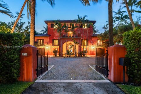 House in Key Biscayne, Florida 7 bedrooms, 579.71 sq.m. № 1860527 - photo 3