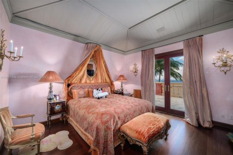 House in Key Biscayne, Florida 7 bedrooms, 579.71 sq.m. № 1860527 - photo 28