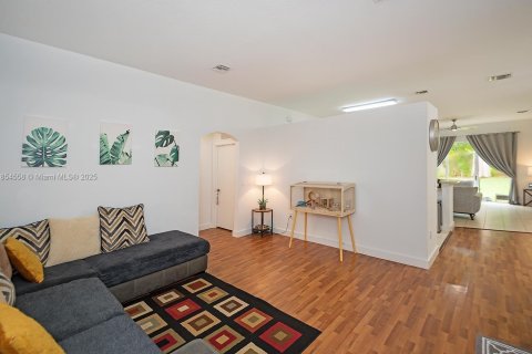 Купить виллу или дом в Хомстед, Флорида 4 спальни, 178.47м2, № 1962890 - фото 4