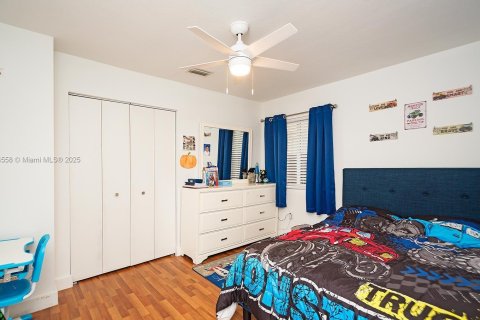 Купить виллу или дом в Хомстед, Флорида 4 спальни, 178.47м2, № 1962890 - фото 15