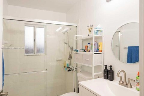 Купить виллу или дом в Хомстед, Флорида 4 спальни, 178.47м2, № 1962890 - фото 16