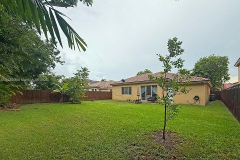 Купить виллу или дом в Хомстед, Флорида 4 спальни, 178.47м2, № 1962890 - фото 18