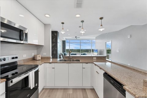 Copropriété à louer à Orlando, Floride: 2 chambres, 117.8 m2 № 2380576 - photo 11