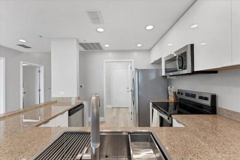 Copropriété à louer à Orlando, Floride: 2 chambres, 117.8 m2 № 2380576 - photo 14