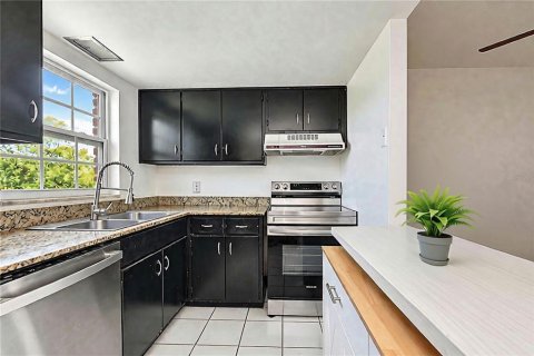 Copropriété à louer à Saint Petersburg, Floride: 2 chambres, 89.65 m2 № 2423794 - photo 17