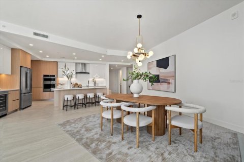 Condo in Sarasota, Florida, 2 bedrooms  № 1847290 - photo 9