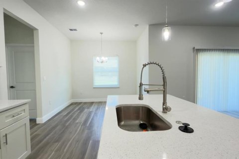 House in Ocala, Florida 4 bedrooms, 181.07 sq.m. № 2106163 - photo 11