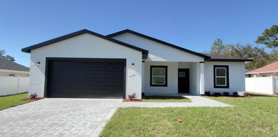 House in Ocala, Florida 4 bedrooms, 181.07 sq.m. № 2106163