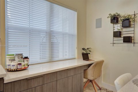 Villa ou maison à louer à Hollywood, Floride: 3 chambres, 165.74 m2 № 2046467 - photo 13