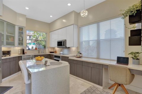 Villa ou maison à louer à Hollywood, Floride: 3 chambres, 165.74 m2 № 2046467 - photo 6