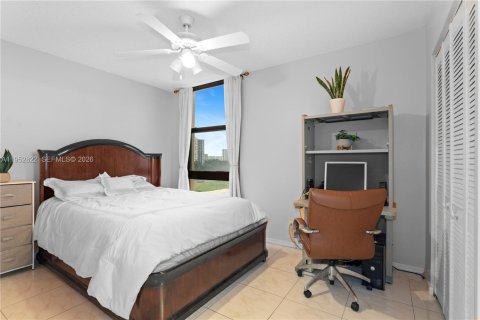 Copropriété à vendre à Aventura, Floride: 2 chambres, 107.49 m2 № 2153212 - photo 15