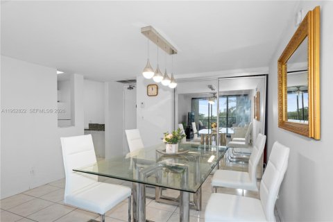 Copropriété à vendre à Aventura, Floride: 2 chambres, 107.49 m2 № 2153212 - photo 5