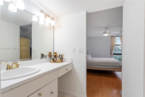 Copropriété à vendre à Aventura, Floride: 2 chambres, 107.49 m2 № 2153212 - photo 13