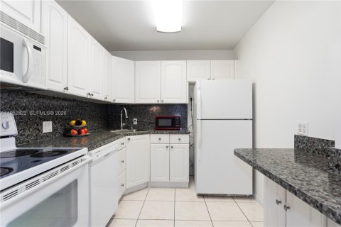 Copropriété à vendre à Aventura, Floride: 2 chambres, 107.49 m2 № 2153212 - photo 10