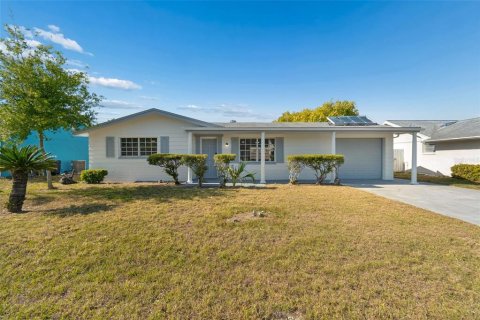 Casa en Holiday, Florida 2 dormitorios, 95.5 m2 № 2122969