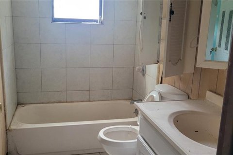 Villa ou maison à vendre à Lady Lake, Floride: 3 chambres, 161.28 m2 № 1629858 - photo 10