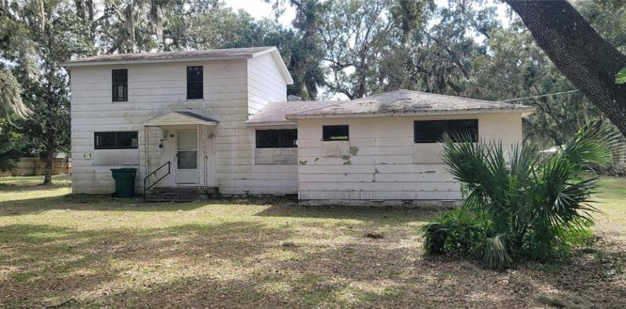 Villa ou maison à Lady Lake, Floride 3 chambres, 161.28 m2 № 1629858