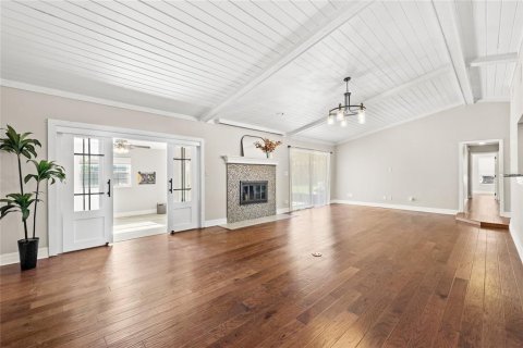 House in Longwood, Florida 4 bedrooms, 205.41 sq.m. № 2119271 - photo 9