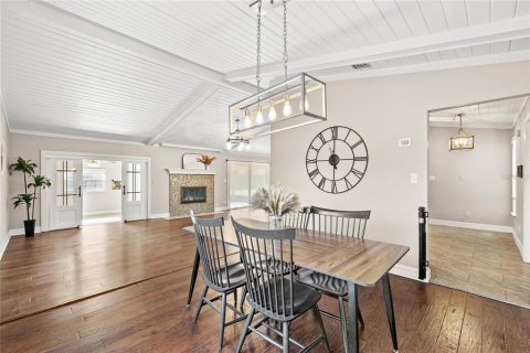 House in Longwood, Florida 4 bedrooms, 205.41 sq.m. № 2119271 - photo 10