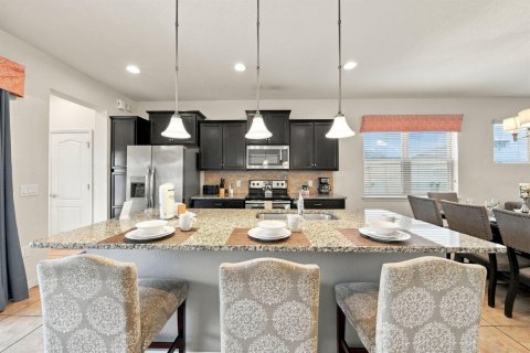 Villa ou maison à vendre à Kissimmee, Floride: 5 chambres, 243.59 m2 № 2414641 - photo 15