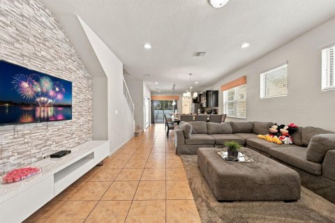 Villa ou maison à vendre à Kissimmee, Floride: 5 chambres, 243.59 m2 № 2414641 - photo 5