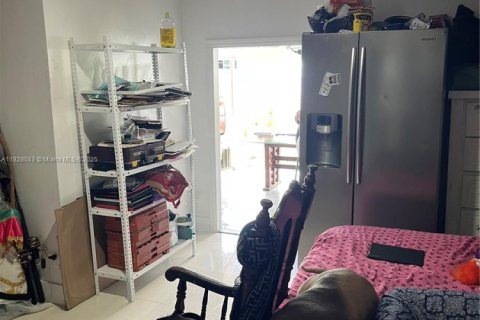 House in Miami Gardens, Florida 3 bedrooms, 105.91 sq.m. № 1809684 - photo 27