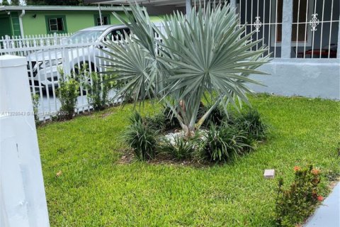 House in Miami Gardens, Florida 3 bedrooms, 105.91 sq.m. № 1809684 - photo 6