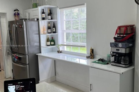 House in Miami Gardens, Florida 3 bedrooms, 105.91 sq.m. № 1809684 - photo 20
