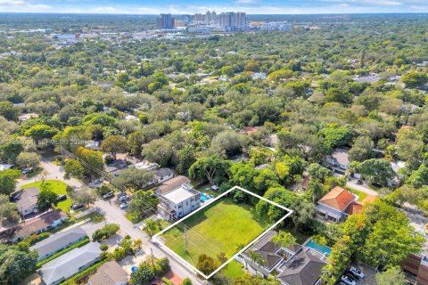 Land in South Miami, Florida № 2088579 - photo 8