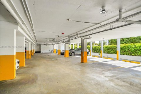 Снять в аренду кондоминиум в Санни-Айлс-Бич, Флорида 1 спальня, 86.4м2, № 1986145 - фото 20