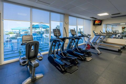 Condo in Hallandale Beach, Florida, 1 bedroom  № 2027756 - photo 26