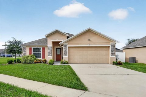 Casa en Winter Haven, Florida 3 dormitorios, 117.52 m2 № 2379083