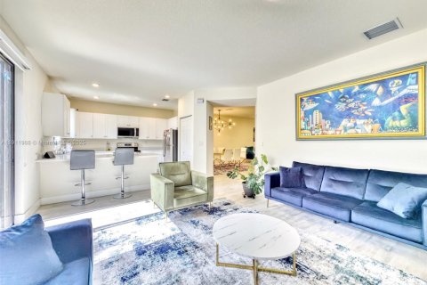 Снять в аренду виллу или дом в Хайалиа, Флорида 4 спальни, 228.73м2, № 1969062 - фото 28