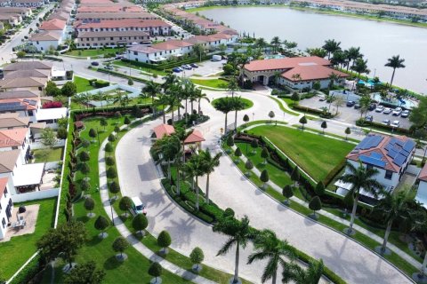 Снять в аренду виллу или дом в Хайалиа, Флорида 4 спальни, 228.73м2, № 1969062 - фото 7