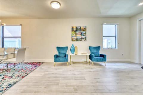 Снять в аренду виллу или дом в Хайалиа, Флорида 4 спальни, 228.73м2, № 1969062 - фото 21