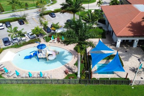 Снять в аренду виллу или дом в Хайалиа, Флорида 4 спальни, 228.73м2, № 1969062 - фото 14