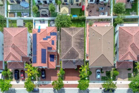 Снять в аренду виллу или дом в Хайалиа, Флорида 4 спальни, 228.73м2, № 1969062 - фото 5