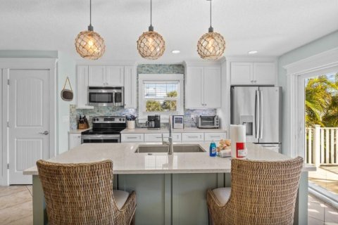 House in Anna Maria, Florida 5 bedrooms, 184.23 sq.m. № 2094611 - photo 13