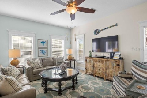 House in Anna Maria, Florida 5 bedrooms, 184.23 sq.m. № 2094611 - photo 6