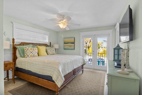 House in Anna Maria, Florida 5 bedrooms, 184.23 sq.m. № 2094611 - photo 15