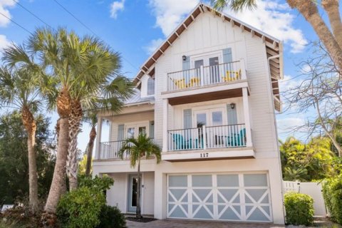 House in Anna Maria, Florida 5 bedrooms, 184.23 sq.m. № 2094611