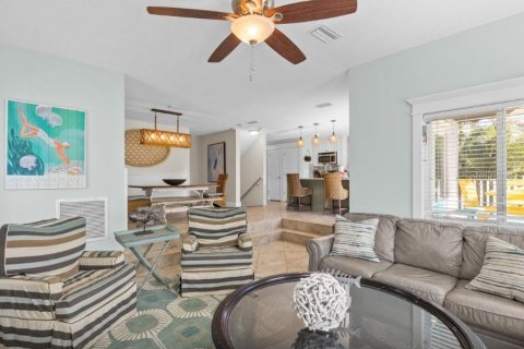 House in Anna Maria, Florida 5 bedrooms, 184.23 sq.m. № 2094611 - photo 5