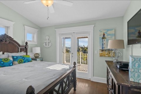 House in Anna Maria, Florida 5 bedrooms, 184.23 sq.m. № 2094611 - photo 30