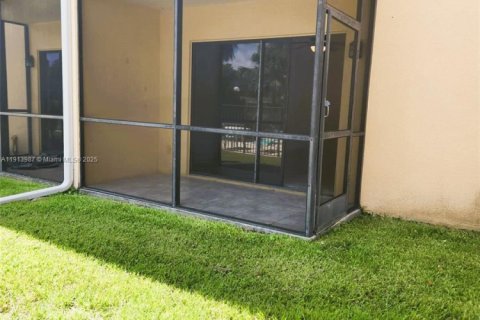 Condominio en alquiler en Coral Springs, Florida, 2 dormitorios, 78.04 m2 № 1970887 - foto 27