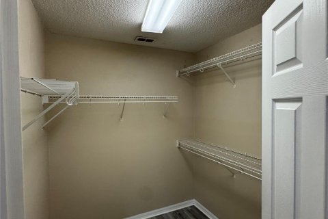Villa ou maison à louer à Orlando, Floride: 3 chambres, 171.31 m2 № 2378982 - photo 13